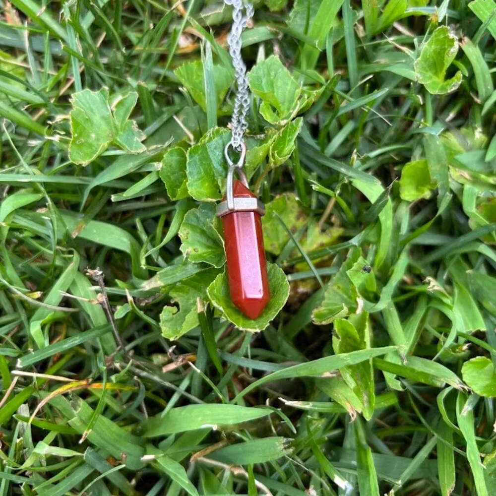 Handmade Red Agate crystal necklace - Picture 4 of 4